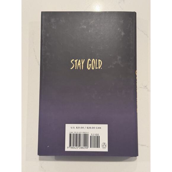 S.E. Hinton Signed THE OUTSIDERS Autograph Hardcover 50th Anniversary Edition #1 - Picture 4 of 9